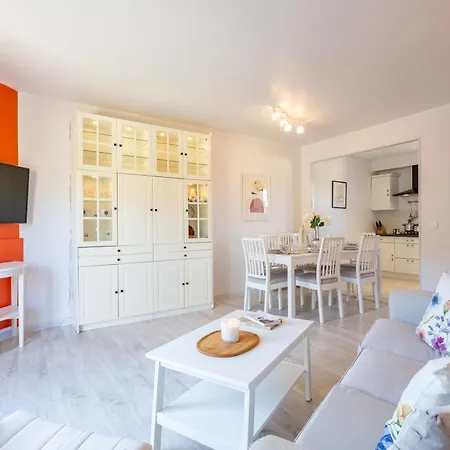 Beausejour - Maison Calme, Terrasse Et Jardin, Proche Parc Aquatique بيت للعطل مازامي