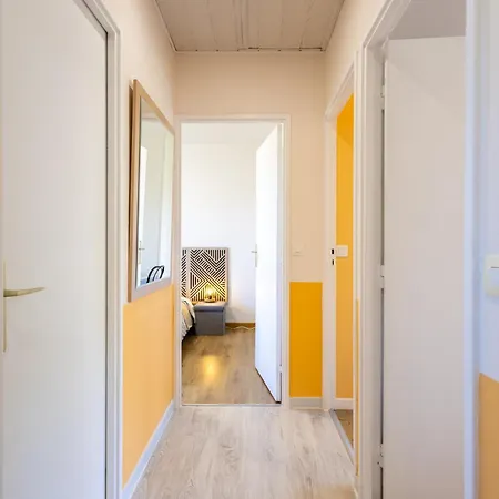 Beausejour - Maison Calme, Terrasse Et Jardin, Proche Parc Aquatique بيت للعطل *