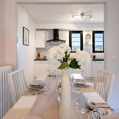 Beausejour - Maison Calme, Terrasse Et Jardin, Proche Parc Aquatique بيت للعطل مازامي